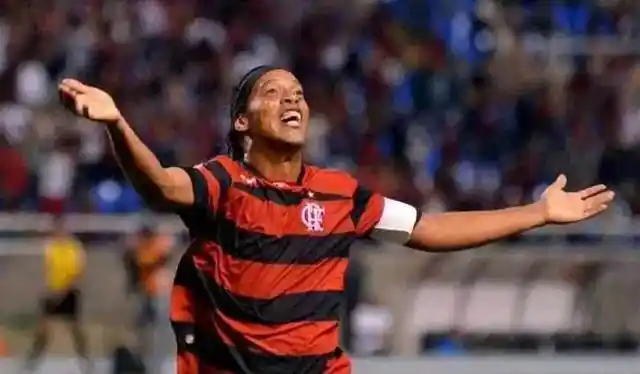 推动着球队 推动着球队